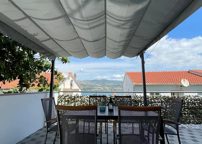 Delux Eva * Trogir