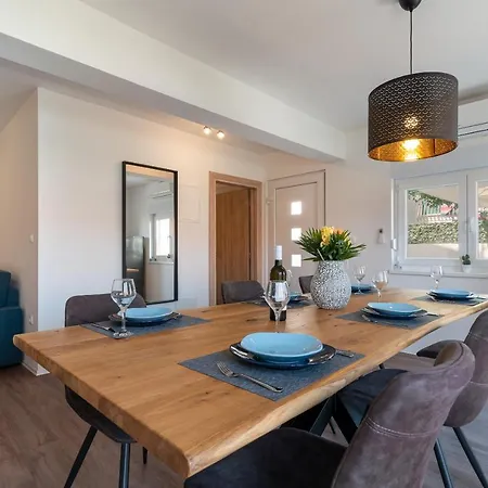 Apartment Delux Eva
