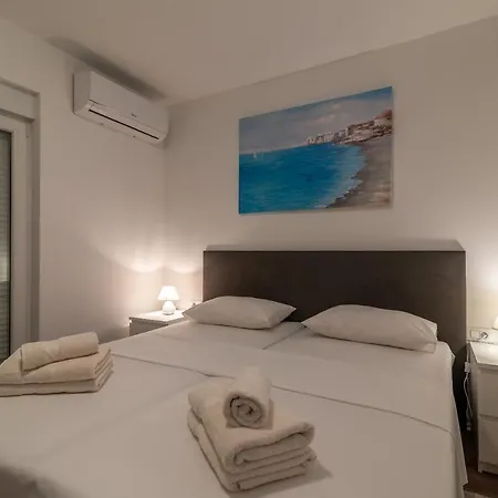 Apartment Delux Eva *