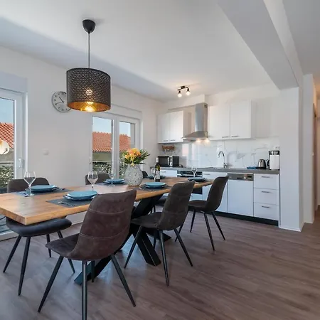 Delux Eva Apartment Trogir