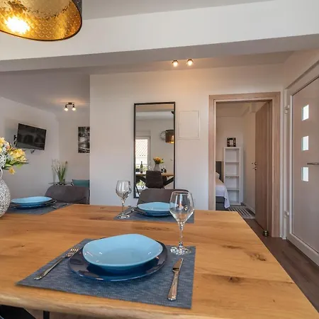 Delux Eva Apartment Trogir