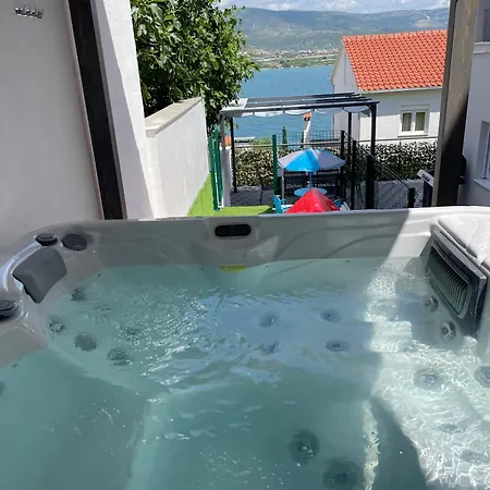 Apartment Delux Eva
