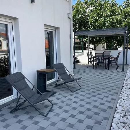 Delux Eva Trogir